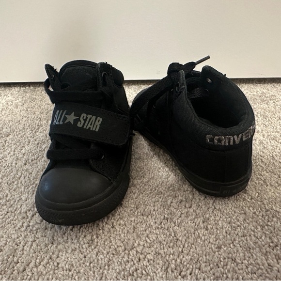 Converse Allstar Black High-tops Laces and Velcro Closure Size 8 Kids - Picture 3 of 7